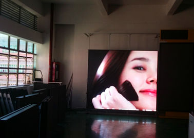 China P2.5mm Indoor LED Advertising Screen Video Wall High Resolution For Hire supplier